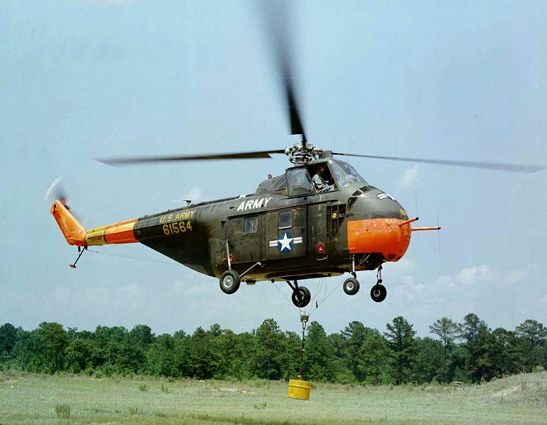 772px Sikorsky S 55 inflight c Tổng quan trực thăng Sikorsky H 19 Chickasaw